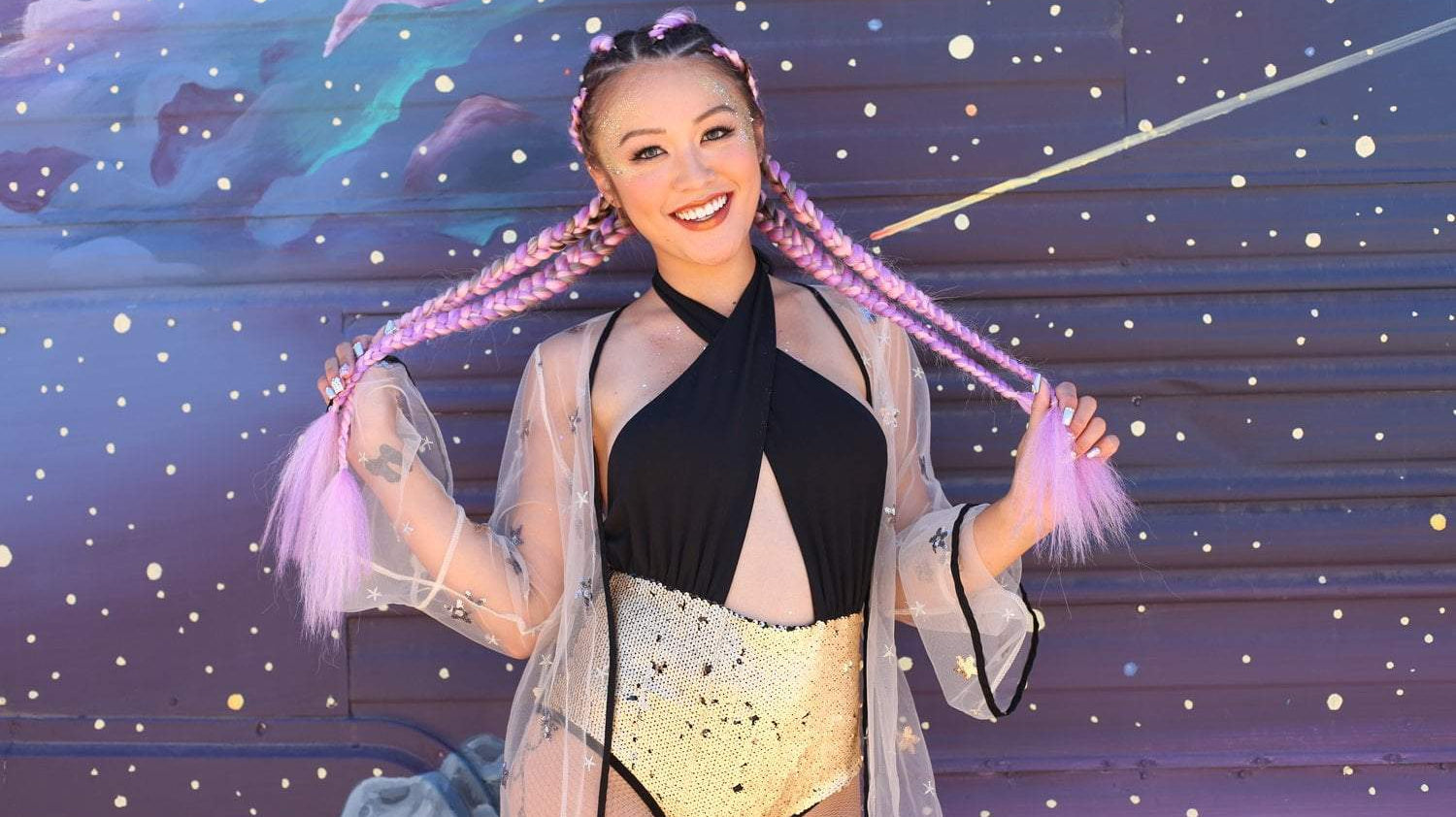 Go Gold: Outfit Inspiration for Goldrush