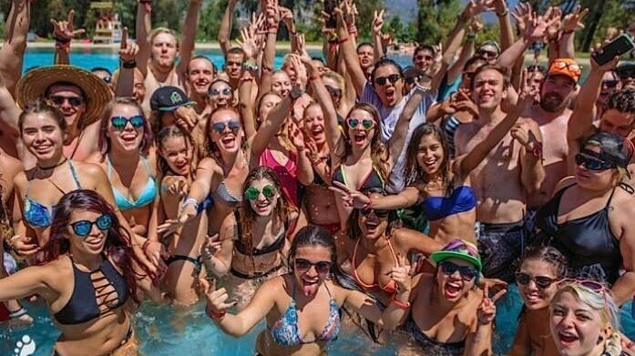 NOCTURNAL WONDERLAND: TAKE A TRIP DOWN THE RABBIT HOLE WITH IHEARTRAVES!