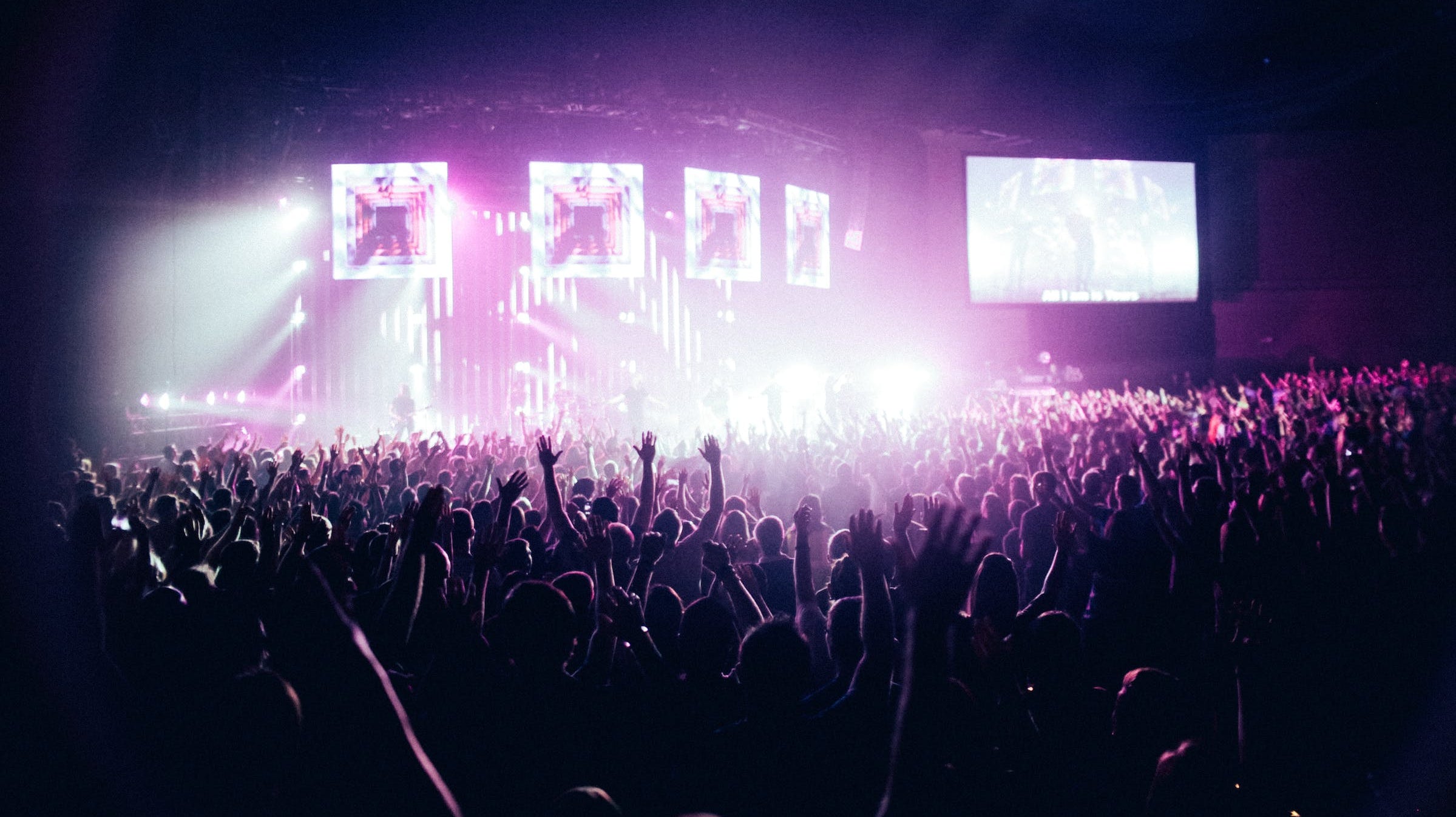 What to Wear to a Trance Festival