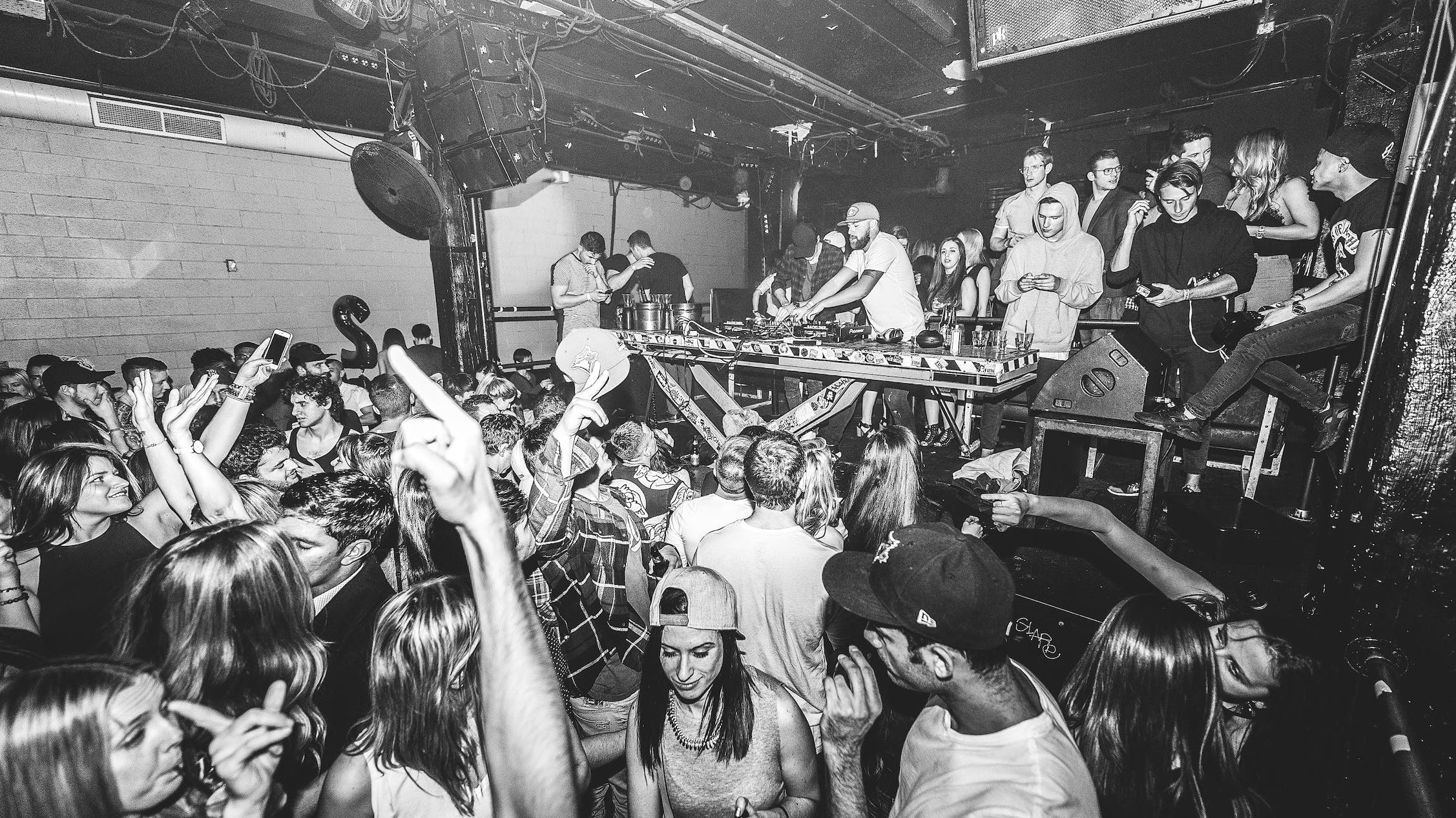 Rave Trend Guide - '90s Raver