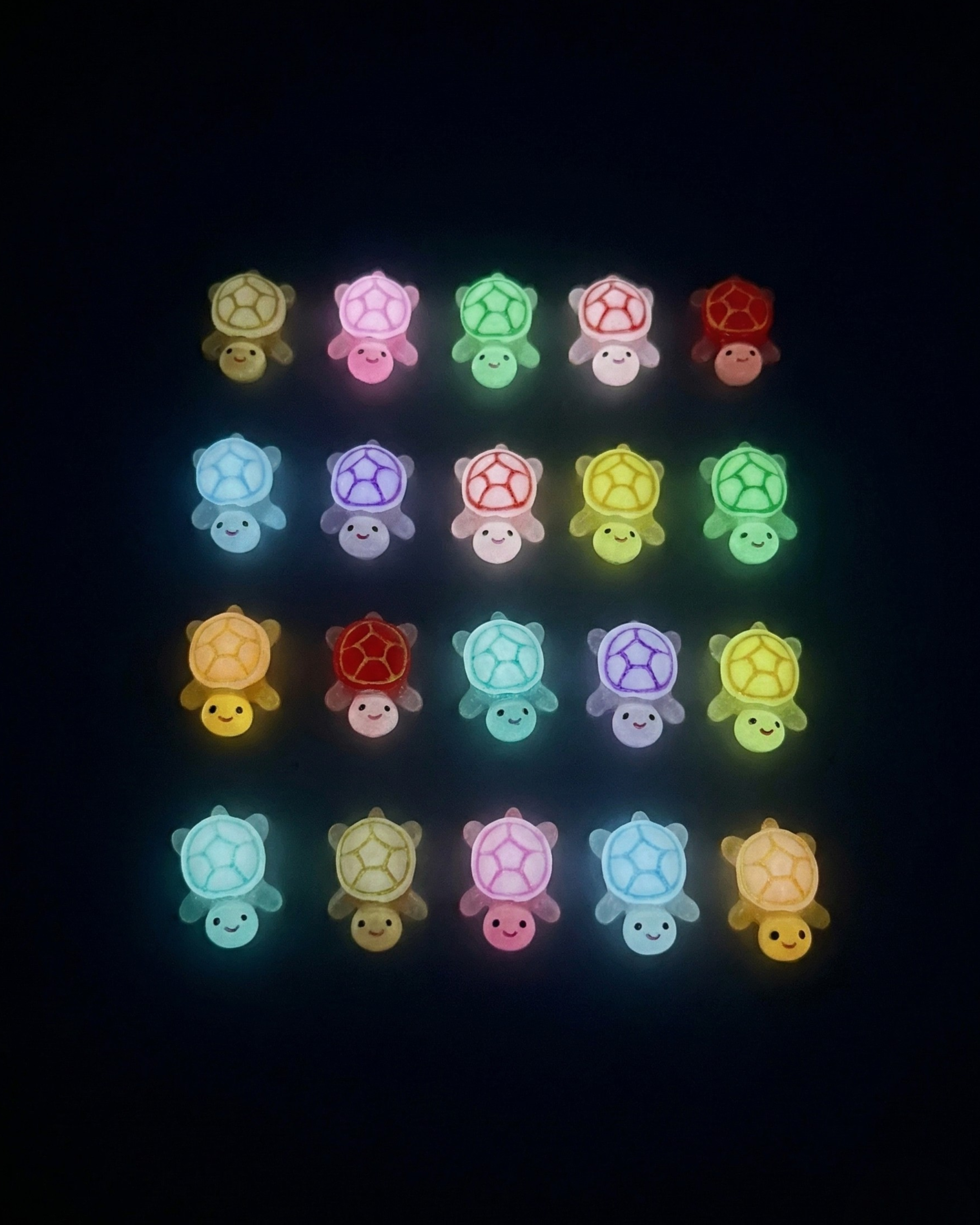 GlowintheDarkTinyTurtlesTrinketSet_1