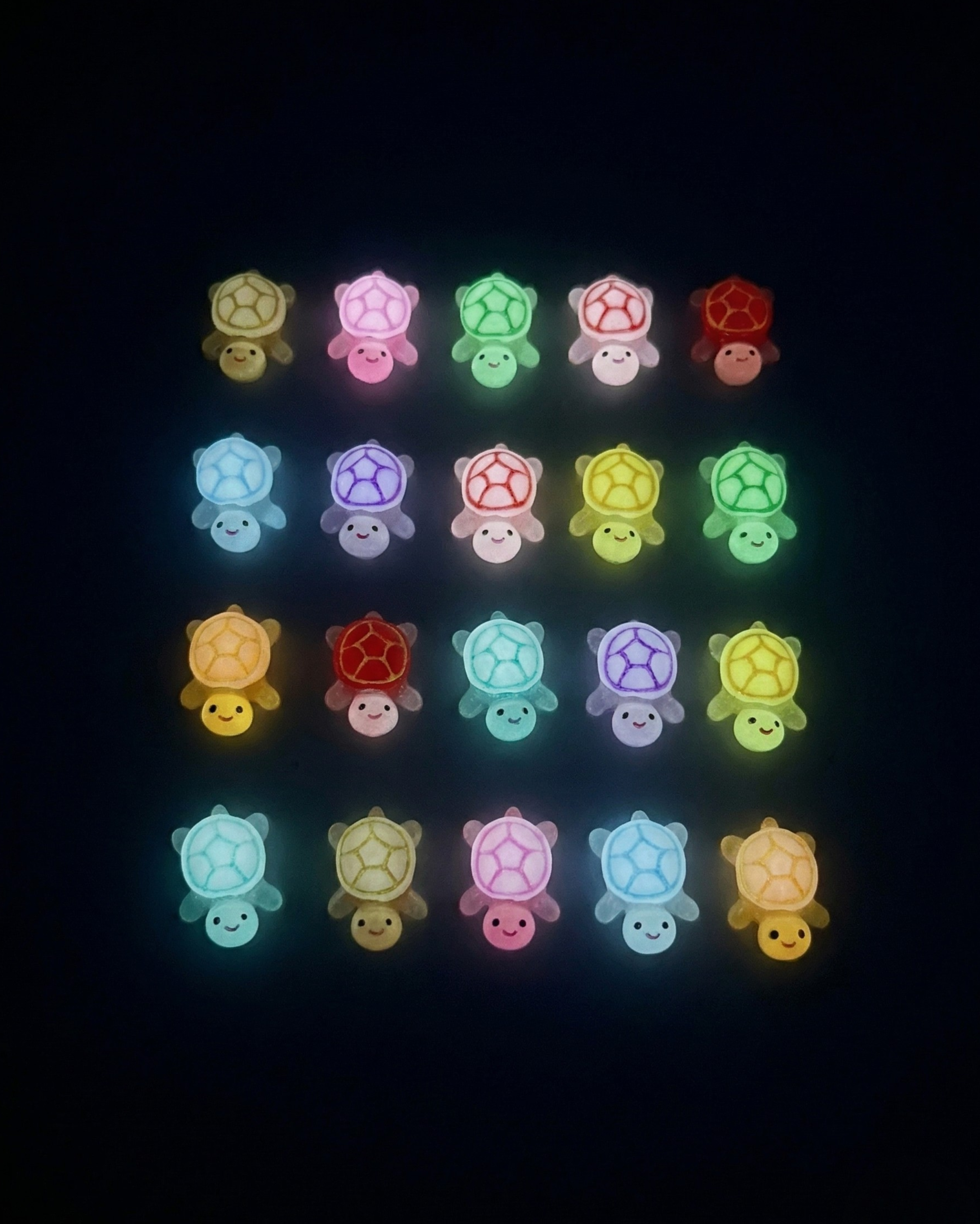 GlowintheDarkTinyTurtlesTrinketSet_1