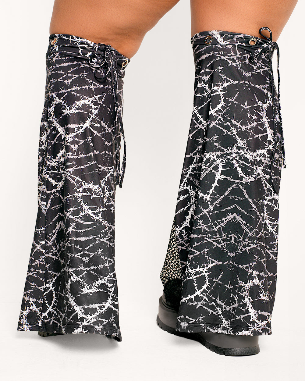 Sunflowerraver x iHR I'm Sensitive Fishnet Leg Warmers-Black/White-Curve1-Back--Cassie---Plus Size