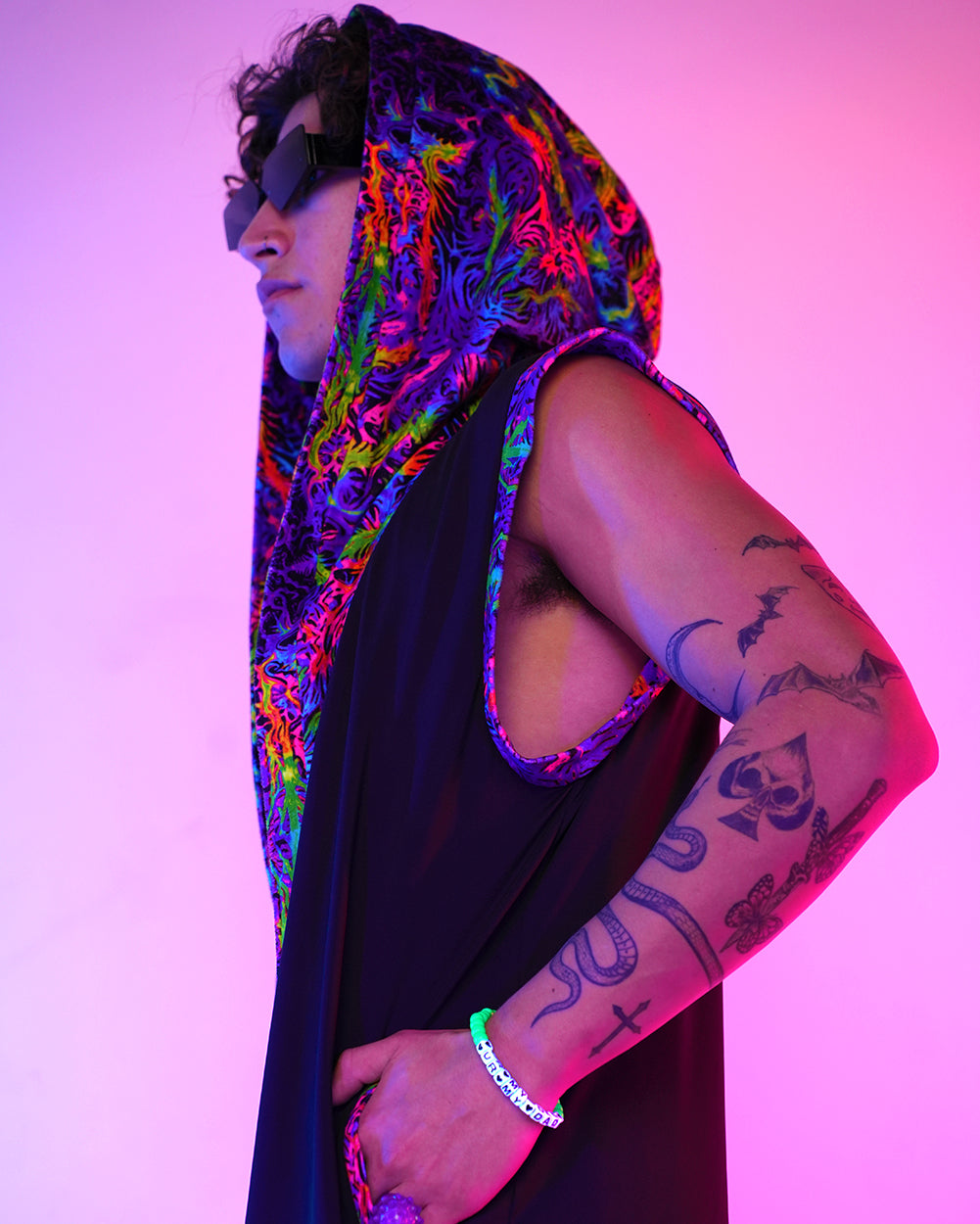 Pixxie Stixx x iHR PsyTrip Dancefloor Master Cloak
-Black/Blue/Pink-Regular-Detail 2--Aden---L