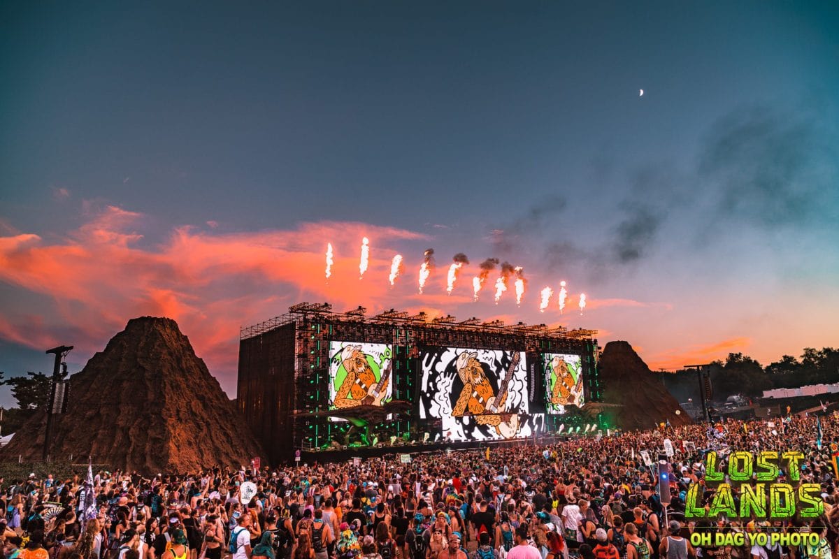 Anyone have pics of the Excision x Illenium Jersey at Lost Lands