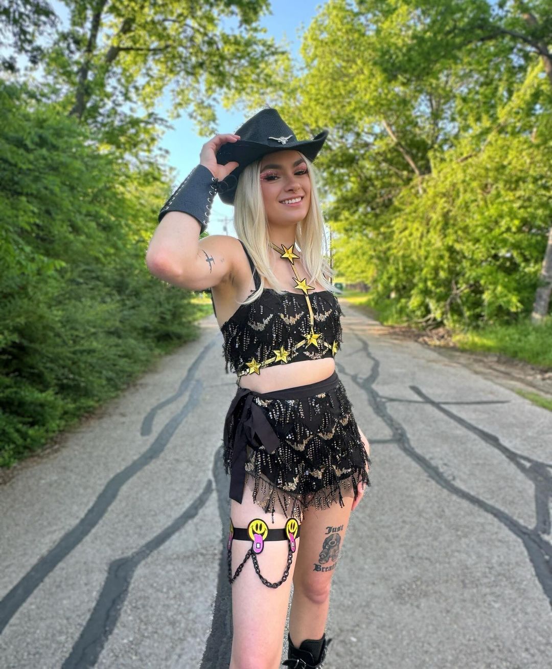 How to Thrift Ur Festival Outfits