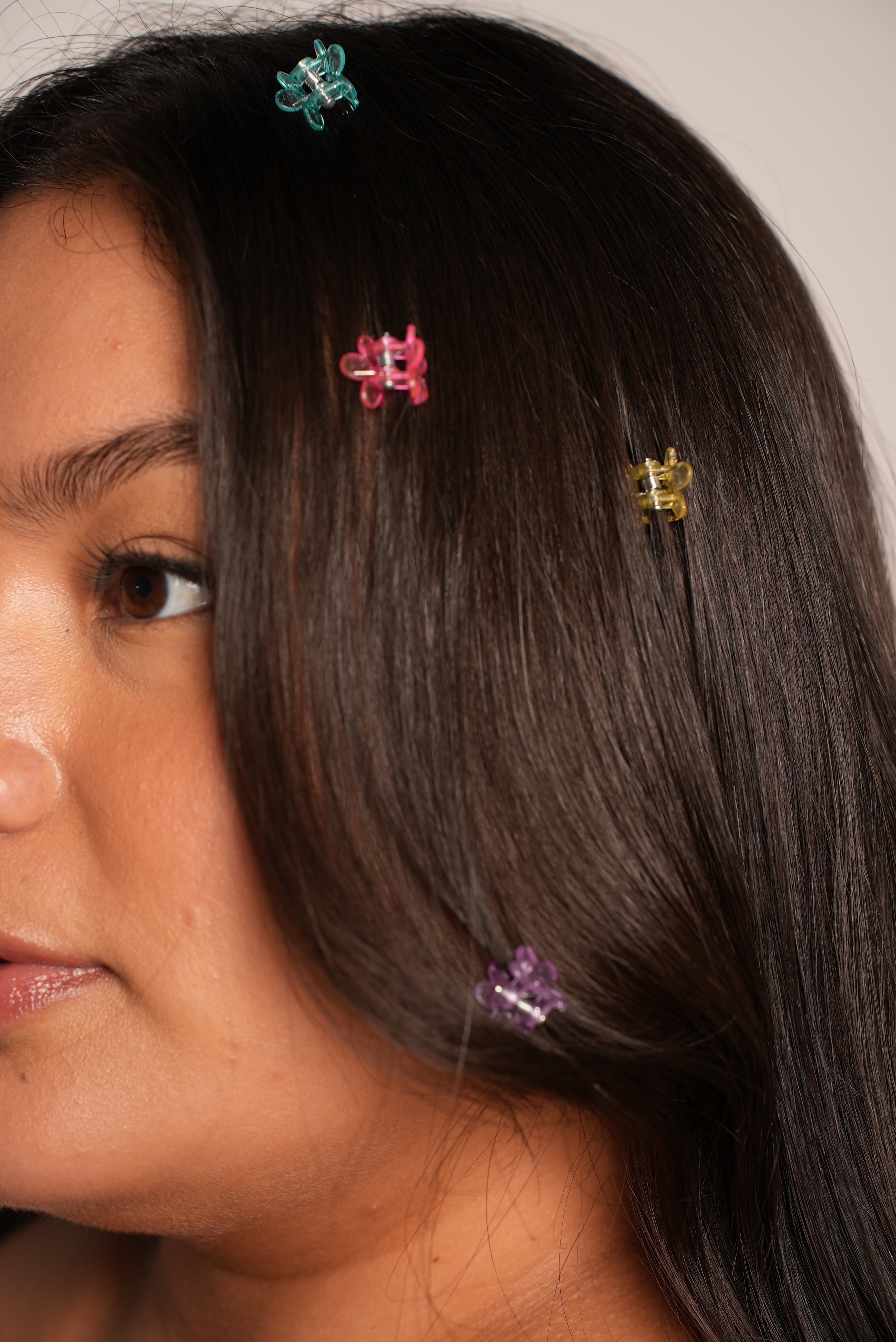 Translucent Daisy Hair Clips 20-pc Set - Image 35190527131831
