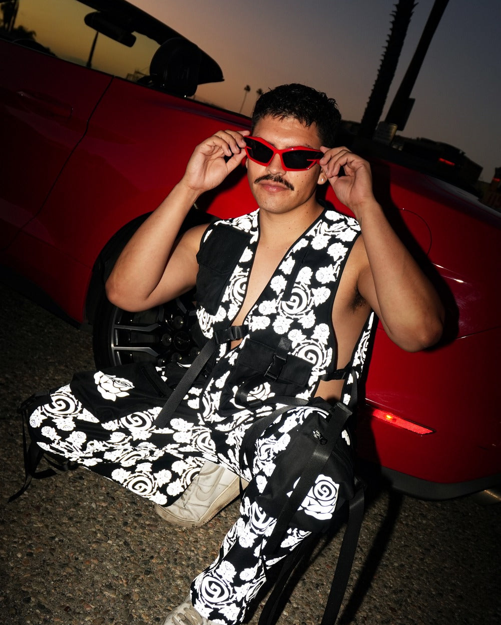 Deorro x iHR Silver Reflective Vest - Image 38344112636087