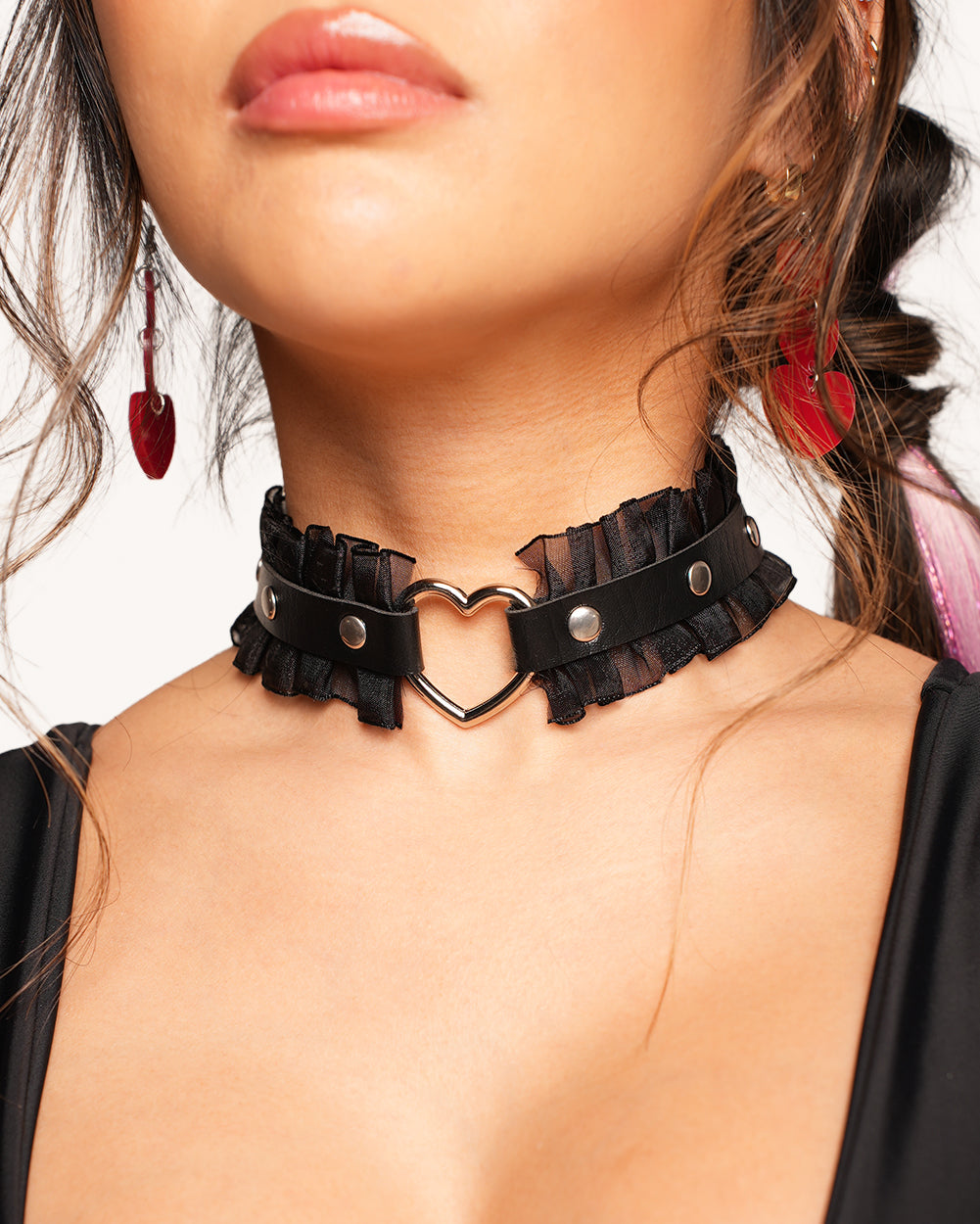 Everything is Romantic Ruffle Heart Choker - Image 34809058590903