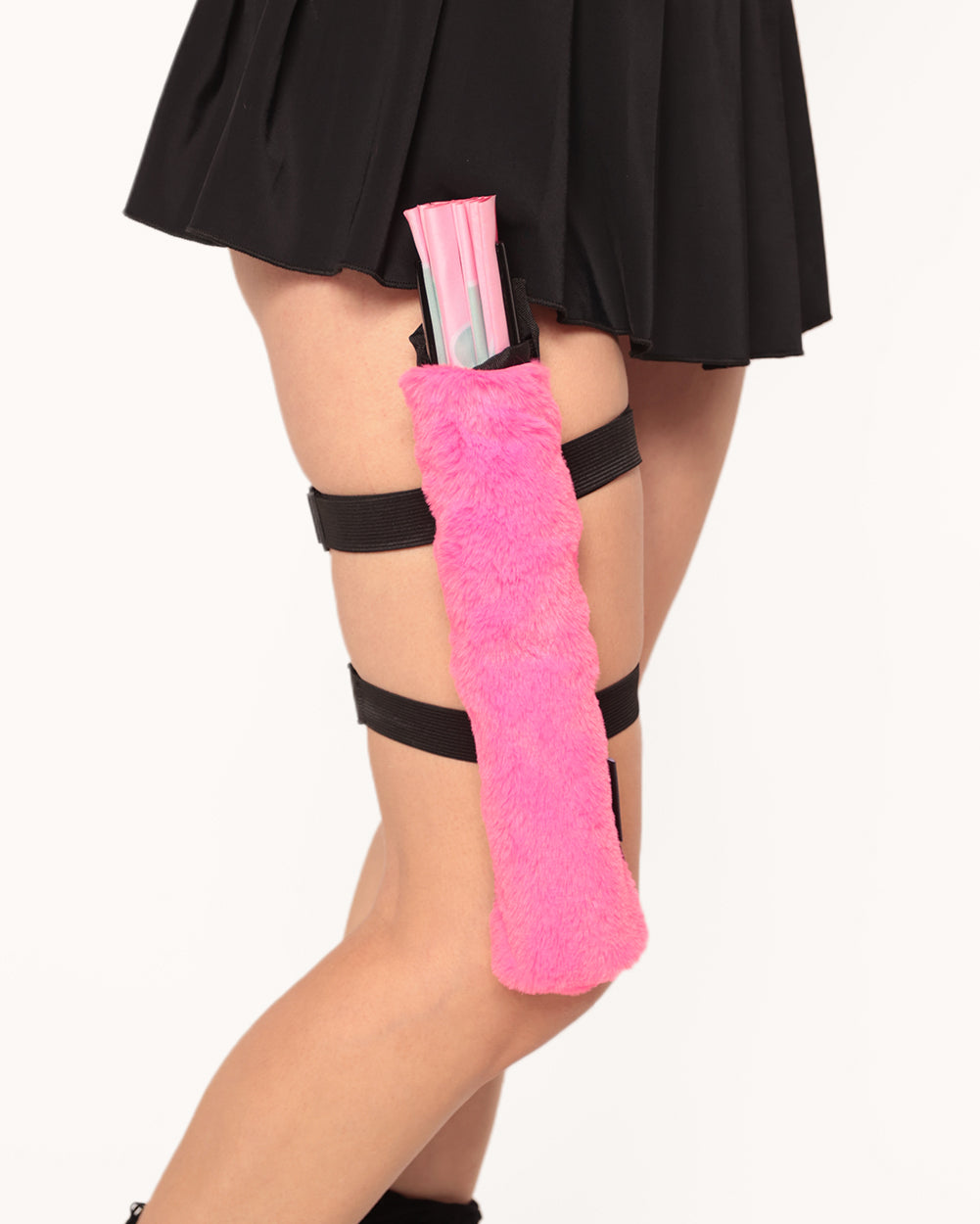 Fluffy Pop Strap & Clip-on Fur Fan Holster - Image 2