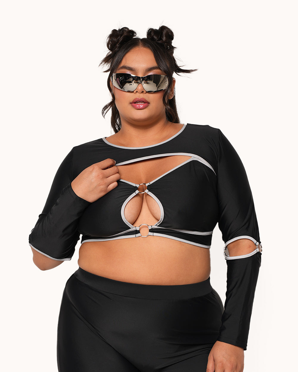 Lightning Strike Ultra Crop Top-Black/White-Curve1-Front--Anyssa---1X