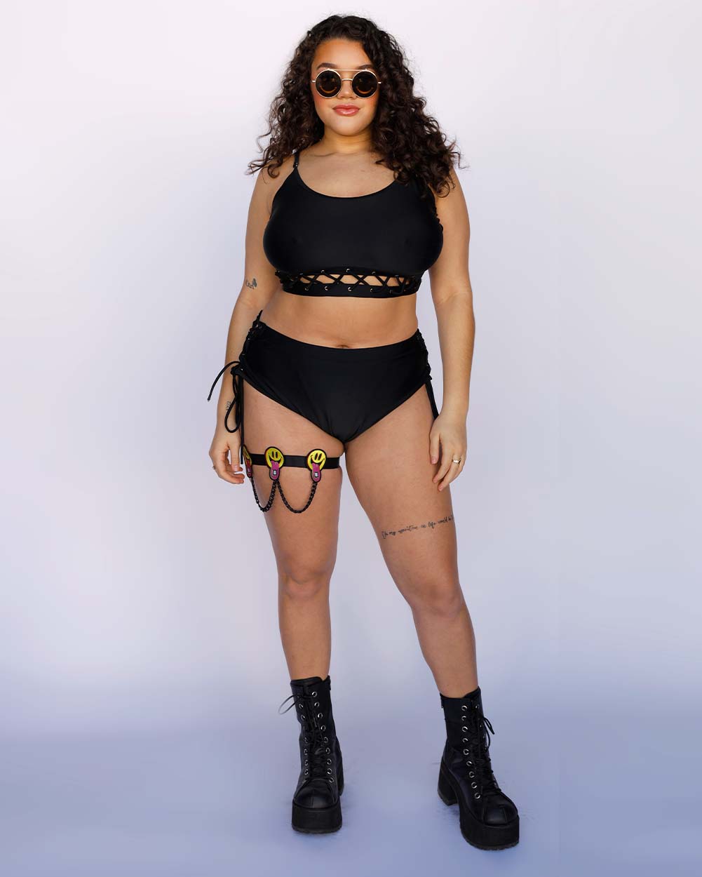 Netherworld Nightlife Crop Top-Black-Curve1-Full--Makayla3---1X