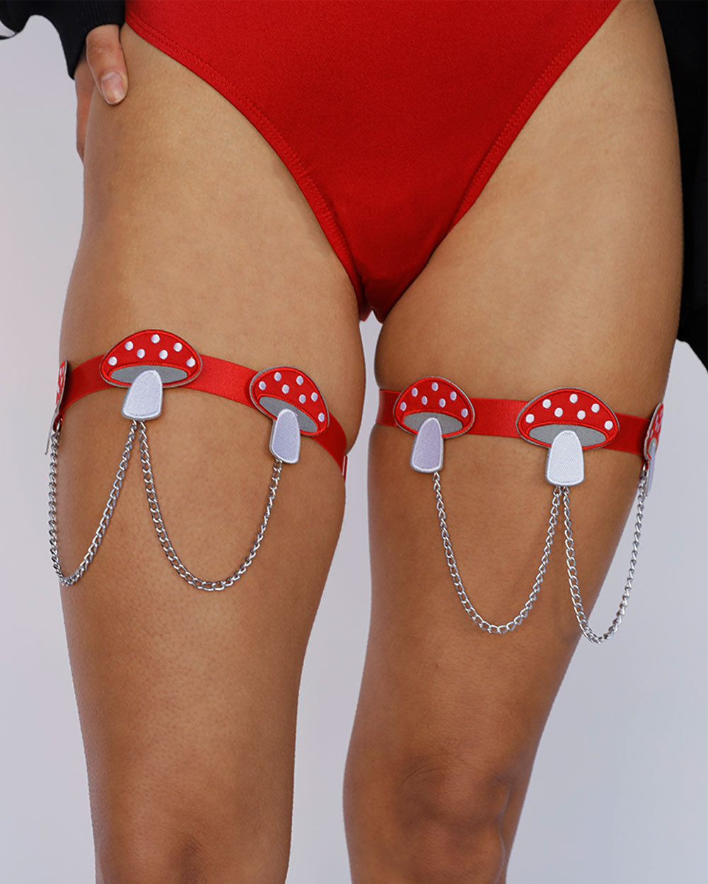 Shroomy Chain Leg Garters-Black/Red-Front