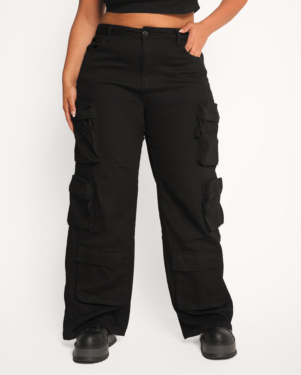 Unbreakable Cargo Pants-Black-Curve1-Front--Cassie---1X