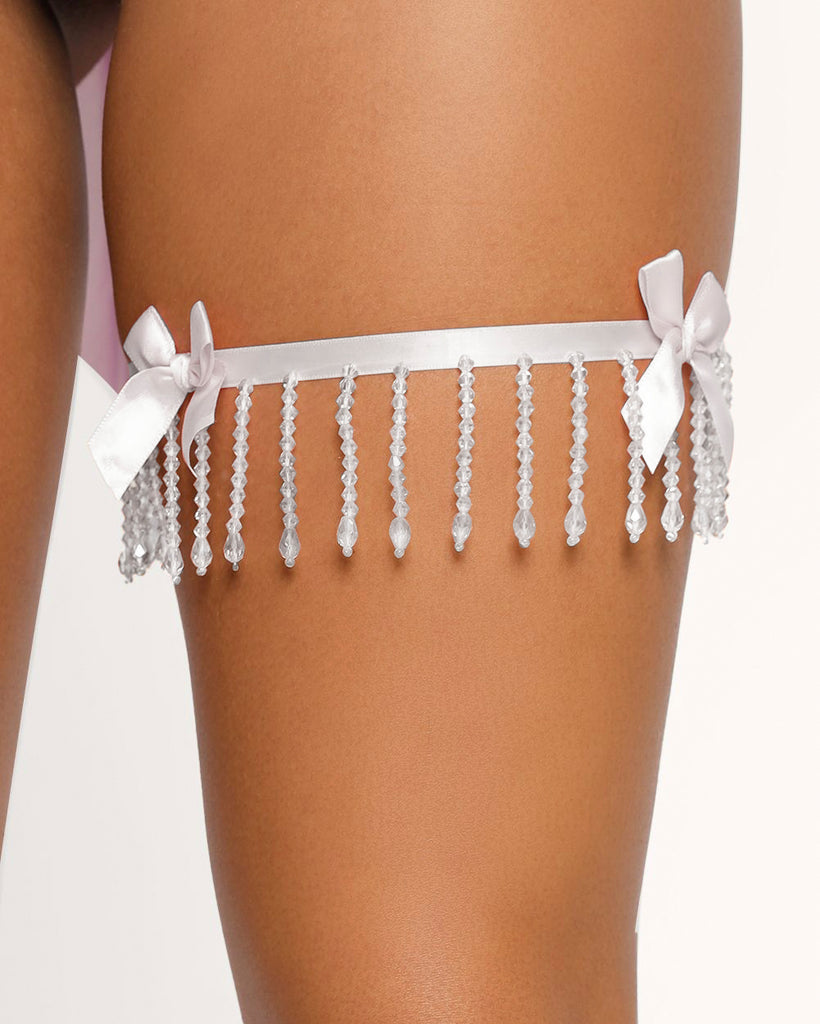 Romantic Possibilities Ribbon & Tassel Single Leg Garter-White-Curve1-Detail--Milani---1X