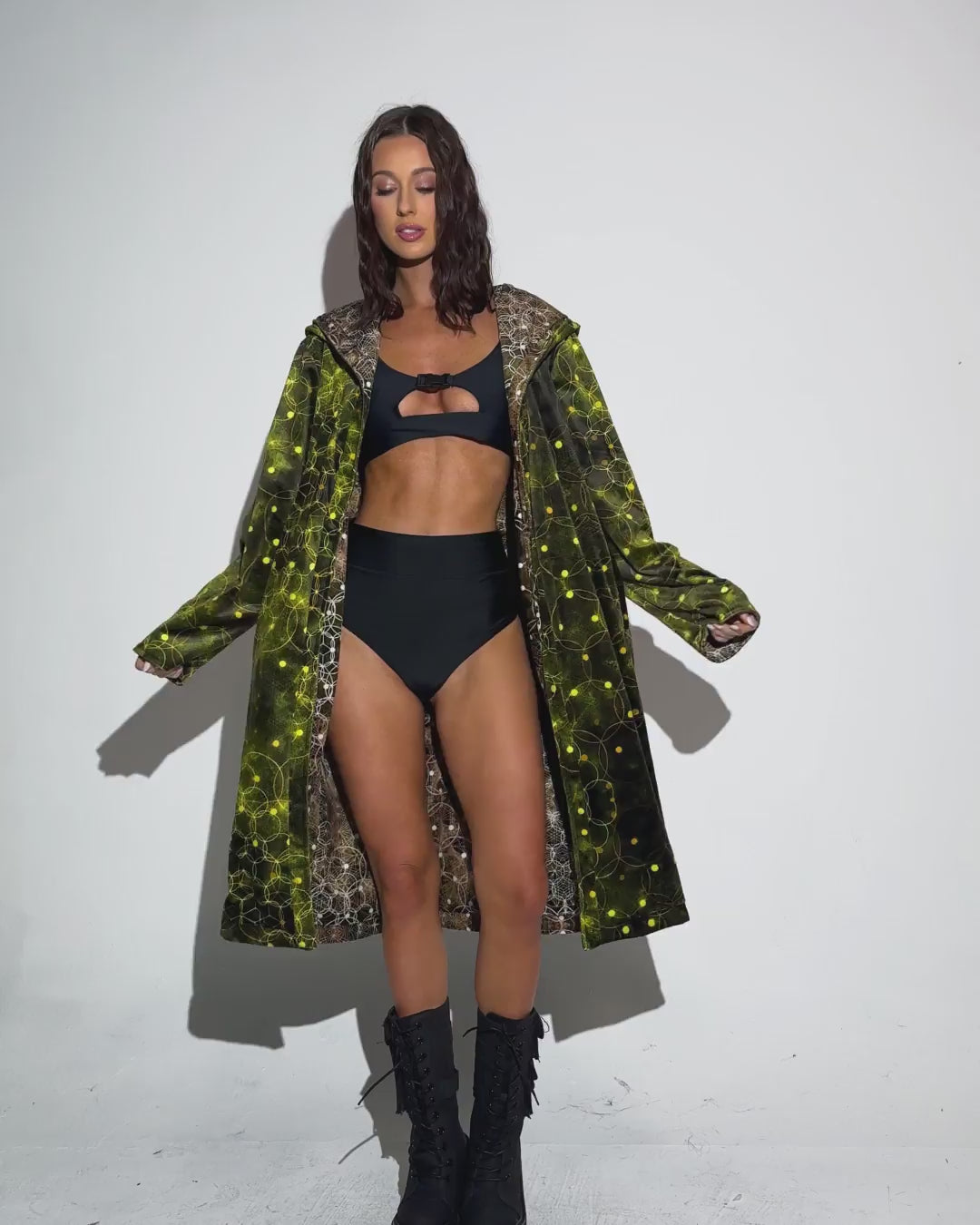 Nature Spirit Reversible Cloak - Image 35914821304503