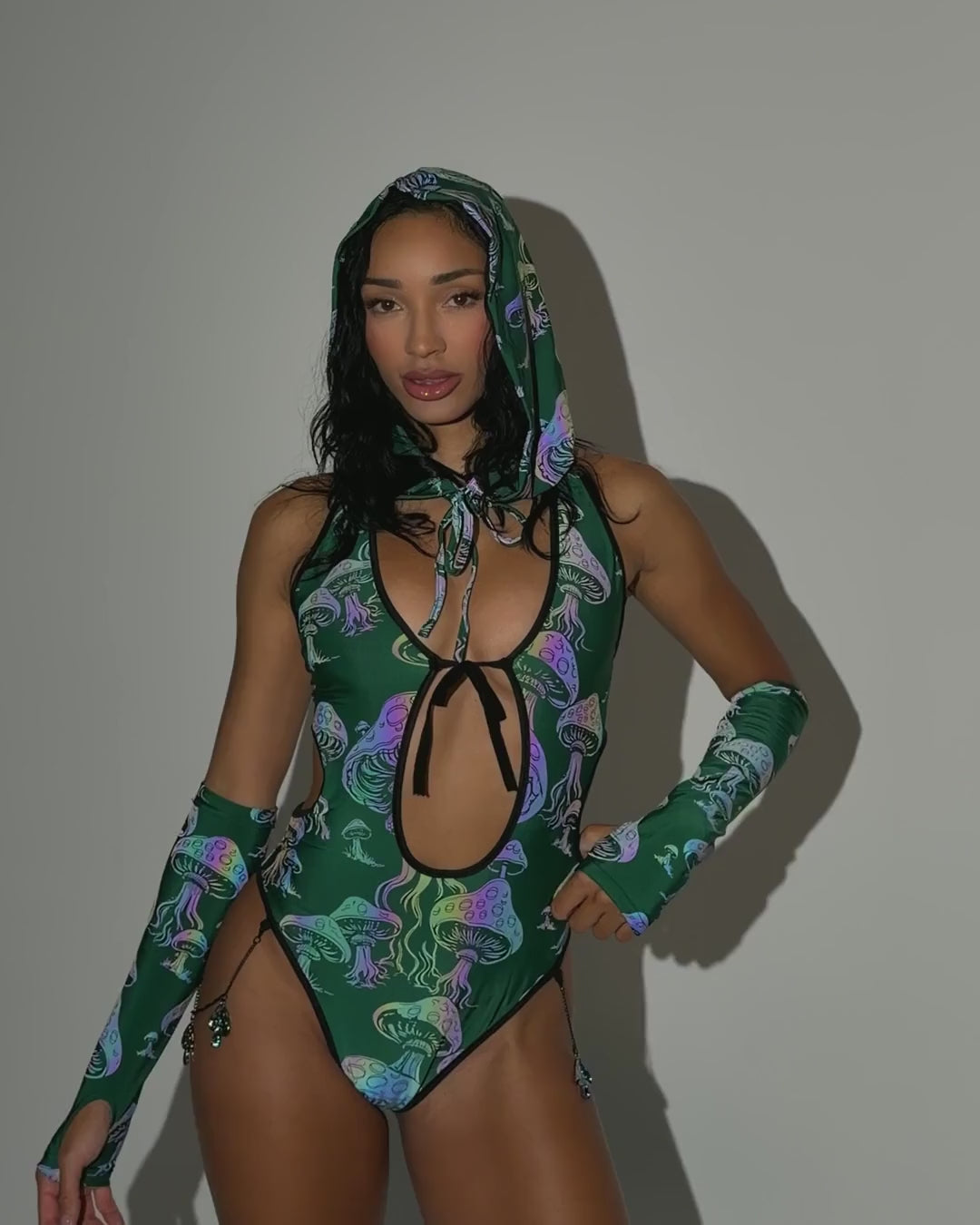 Secret of Life Mushroom Green Reflective Hood and Sleeve Set - Image 71153027317943