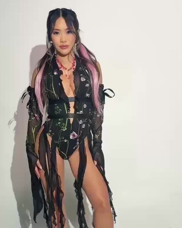 Lace Flowerfields Bodysuit and Sleeves - Image 34711574216887